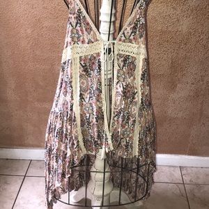 Women’s vest/cover up